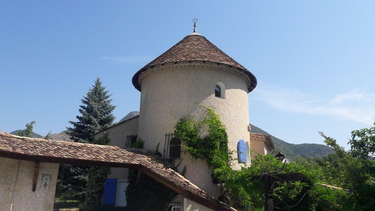 Lardier-et-Valenca Chambre D'Hotes La Citadelle מראה חיצוני תמונה